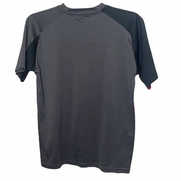 Boys Spyder Red/Grey/Black T-shirt. Size XL. - Picture 5 of 7